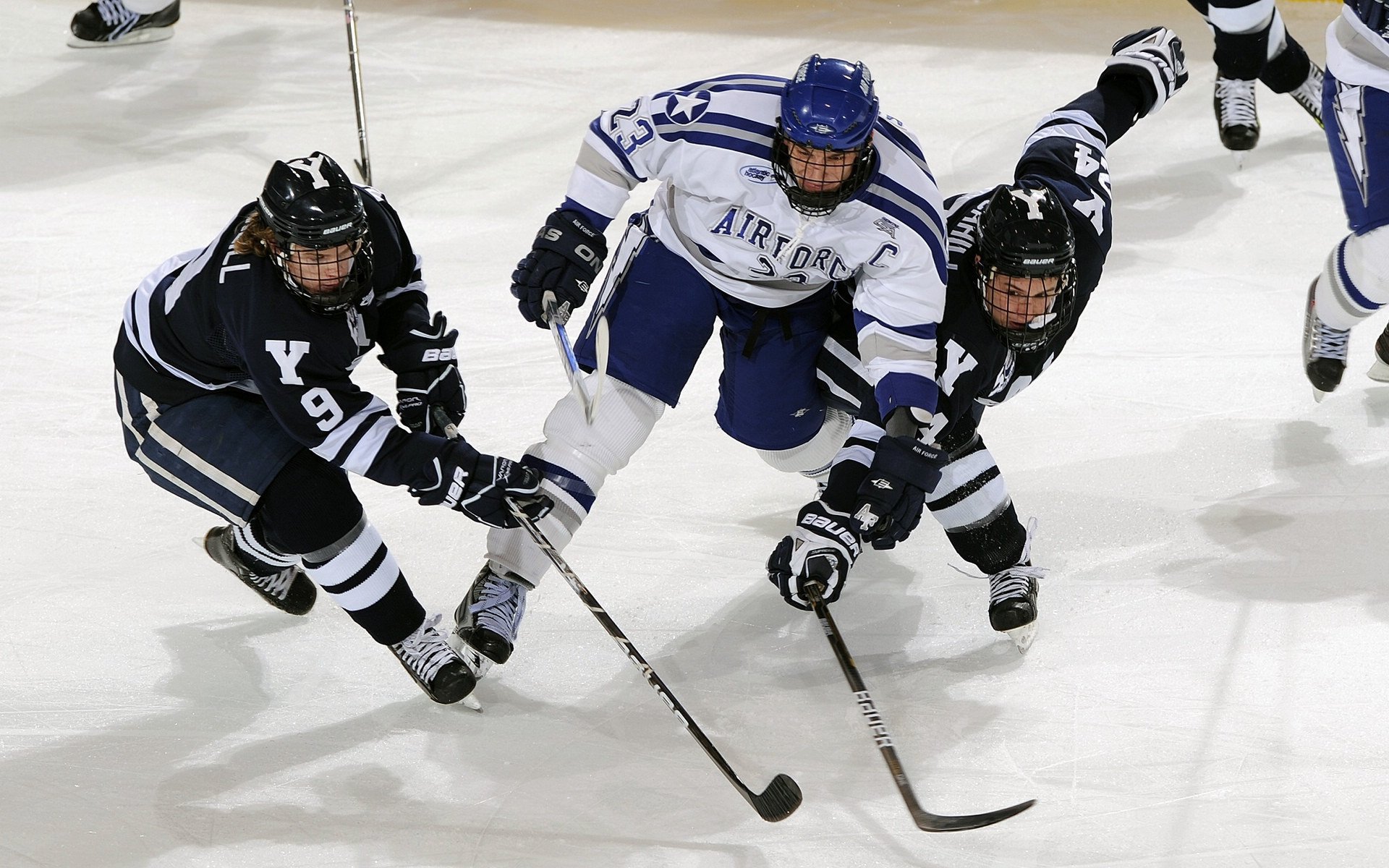 “法甲战火升腾，豪门誓争王冠”，法甲豪强